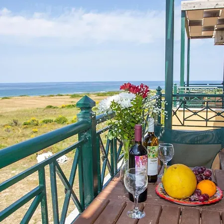 Vitoratos アパート *